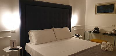 RAVIDA SUITES