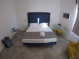 RAVIDA SUITES