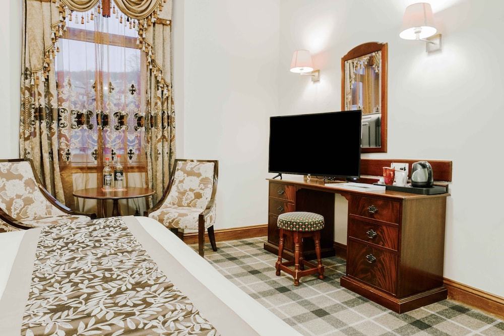 Muthu Alexandra Hotel