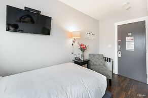 Queens Hotel
