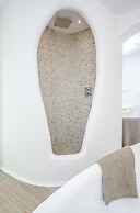 Cyano Suites