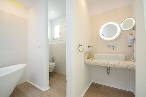 Cyano Suites