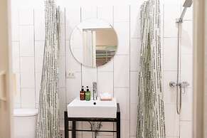 Oon Poshtel