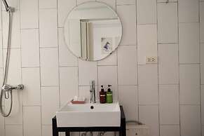 Oon Poshtel