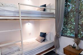 Oon Poshtel