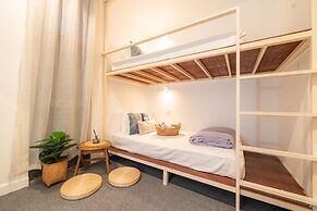 Oon Poshtel