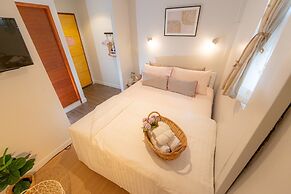 Oon Poshtel