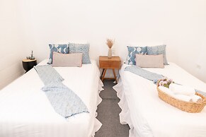 Oon Poshtel