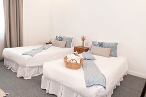 Oon Poshtel
