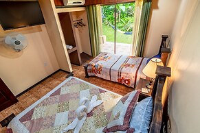Aunty Arenal Lodge