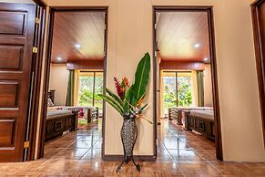 Aunty Arenal Lodge