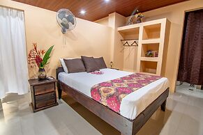 Aunty Arenal Lodge