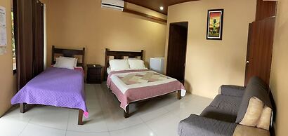 Aunty Arenal Lodge