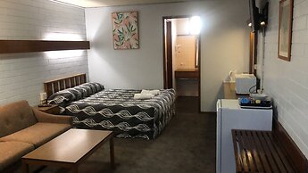 Century Motor Inn