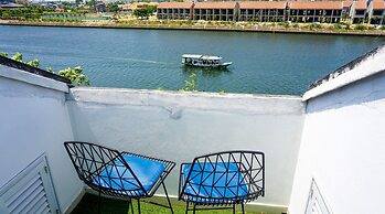 Riverside White House Boutique Hotel