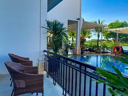 Riverside White House Boutique Hotel