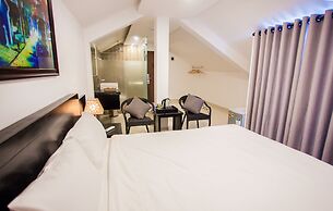 Riverside White House Boutique Hotel