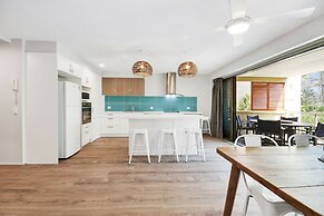 Lahaina Apartments