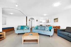 Lahaina Apartments