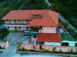 Wattana Hill Resort