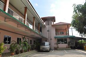 Wattana Hill Resort