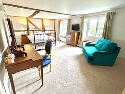 Walnut Tree House
