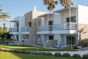 White Pearls Luxury Suites - Adults Only