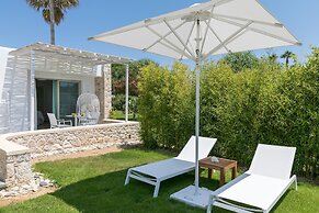 White Pearls Luxury Suites - Adults Only