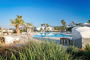 White Pearls Luxury Suites - Adults Only