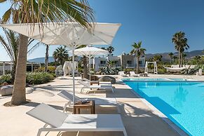 White Pearls Luxury Suites - Adults Only