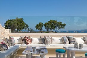 White Pearls Luxury Suites - Adults Only