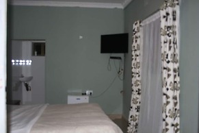 Honeybed Lodge