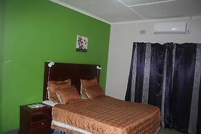 Honeybed Lodge