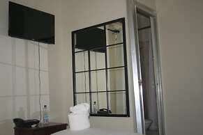 Honeybed Lodge