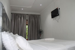Honeybed Lodge