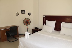 Honeybed Lodge