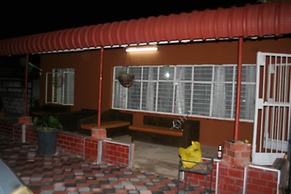 Honeybed Lodge