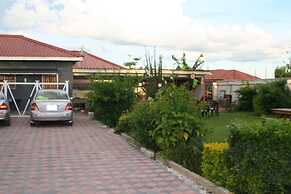 Honeybed Lodge