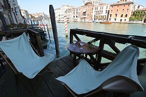 GranDELUX-Canal
