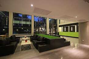 Season Five Hotel