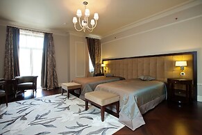 Hotel Pontos Plaza
