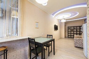 Clever House Apartments