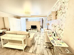 Clever House Apartments
