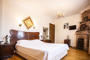 Uzum Hotel