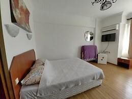 Uzum Hotel