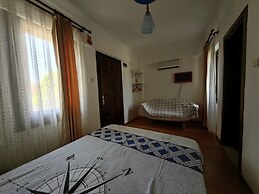 Uzum Hotel