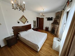 Uzum Hotel
