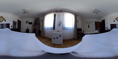 Uzum Hotel