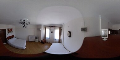 Uzum Hotel