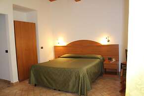 Carlo's Hotel
